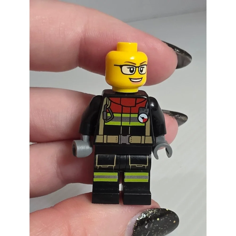 LEGO Minifigure‎ Small Black Yellow Excellent cty0642